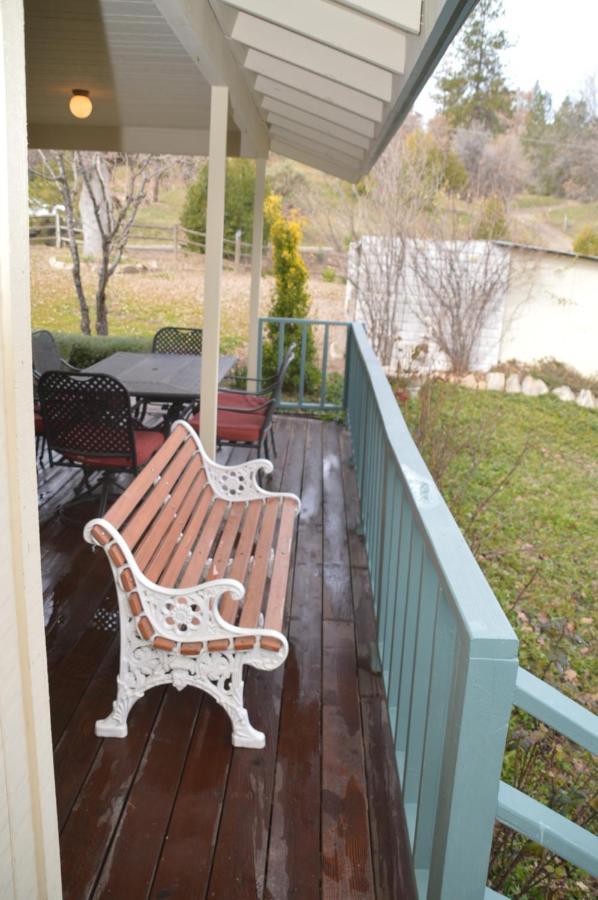 Beautiful 3 Bedroom Home Located Near Yosemite Окхерст Экстерьер фото
