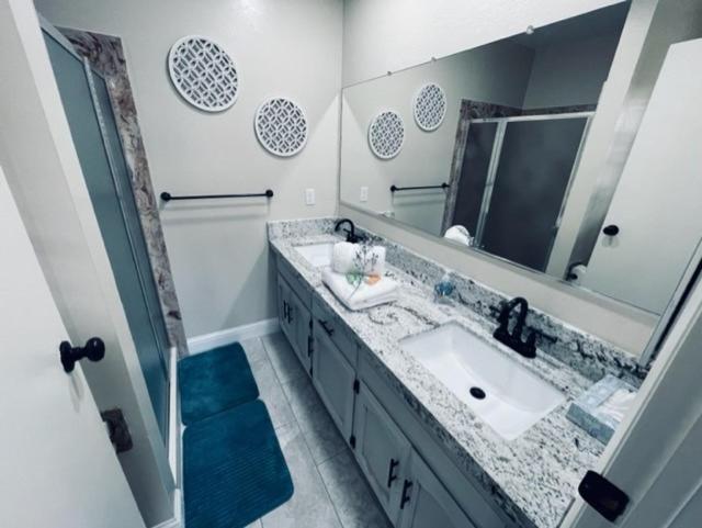 Beautiful 3 Bedroom Home Located Near Yosemite Окхерст Экстерьер фото